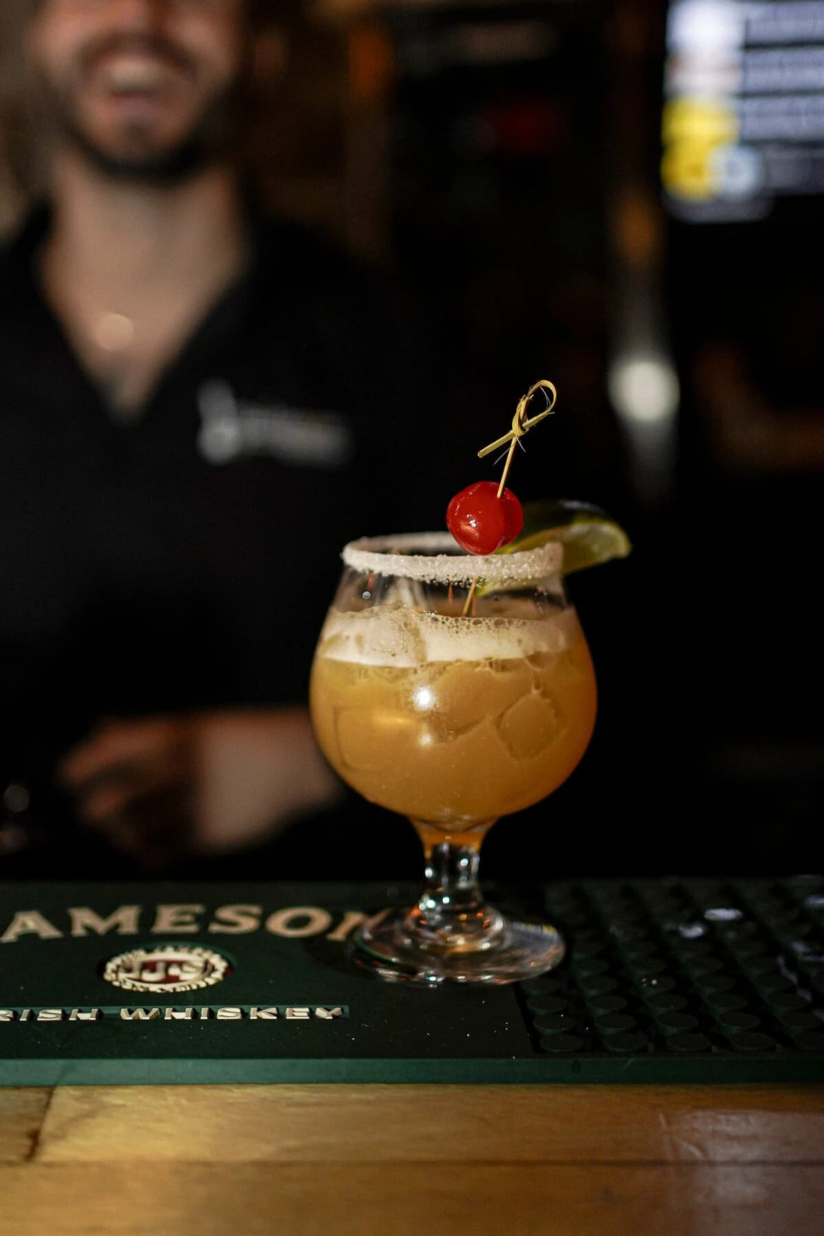 Cocktails & wine